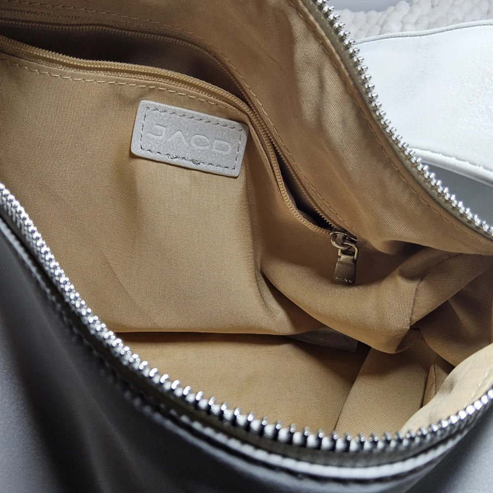 New JACD Light Silver Hobo Style Shoulder/Crossbody Purse